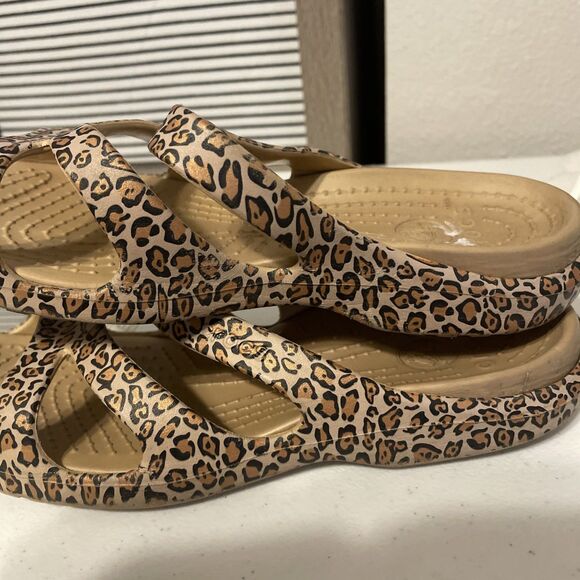 Crocs Leopard Cheetah Print Wedge Strappy Slides Sandals Size 7 - Picture 8 of 10